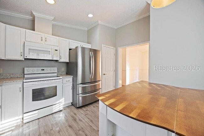 Building Photo - 65 River Tree Cir