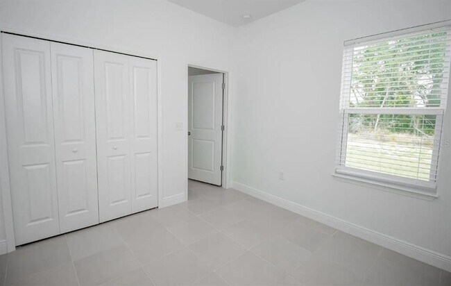 Building Photo - 4033 SW 139th St Rd