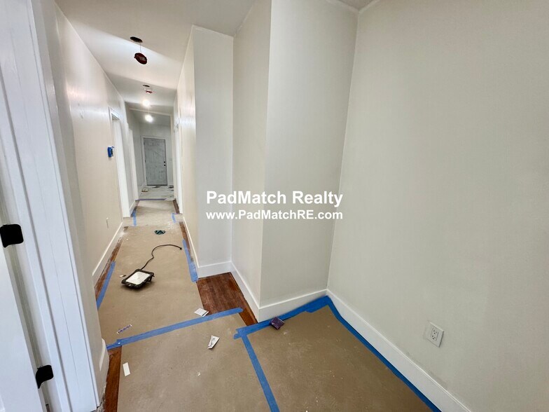 Building Photo - 805 Blue Hill Ave