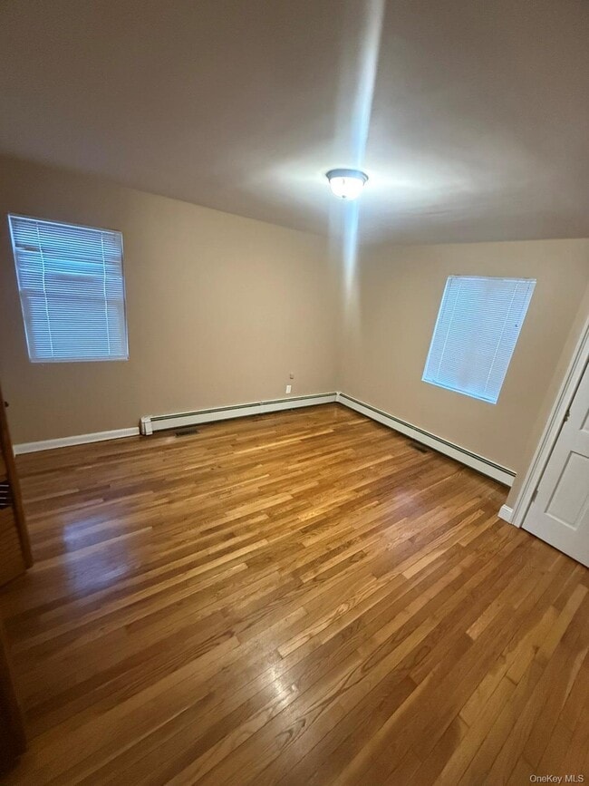 Building Photo - 396 Chestnut Ave