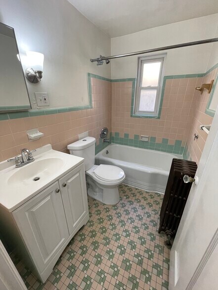 Building Photo - 2545 Williams Ave