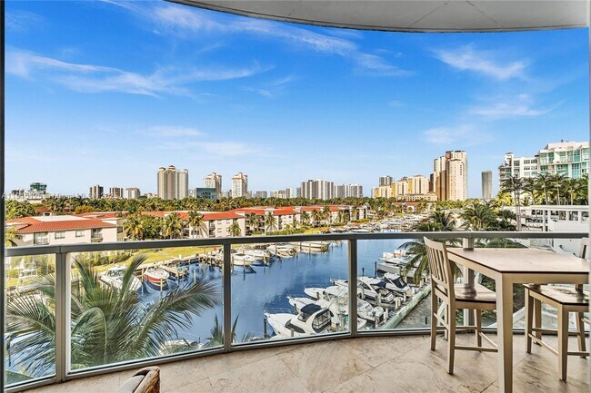 Building Photo - 3029 NE 188th St