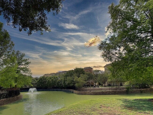Building Photo - 2612 Edgefield Lakes Dr