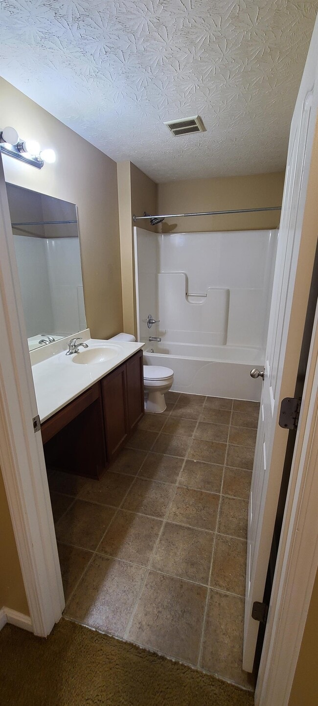 Building Photo - 2504 Emma Katherine Ln