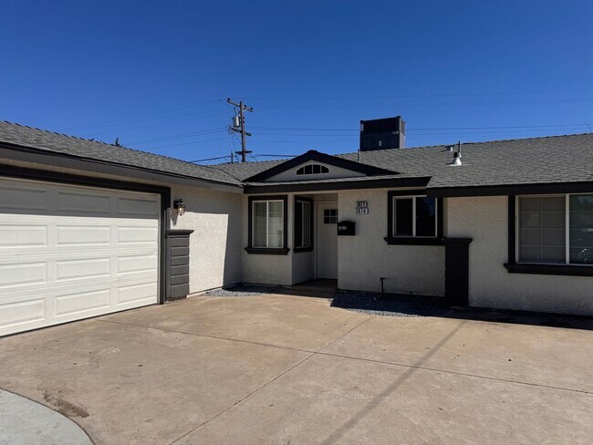 Building Photo - Newly Remolded 3 Bedroom, 2 Bath Home