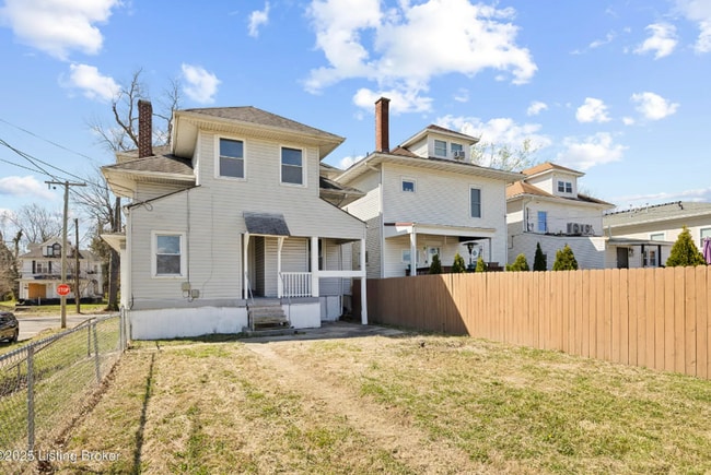 Building Photo - HISTORIC CHARM! Renovated 4 Bedroom, 3 Bat...