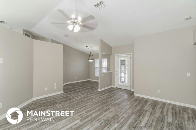 Building Photo - 1619 Geranium Ave