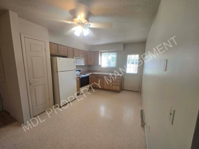 Building Photo - 5700 Lessandro St
