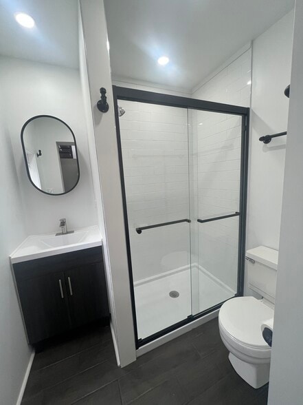 Building Photo - 888 City Park Ave