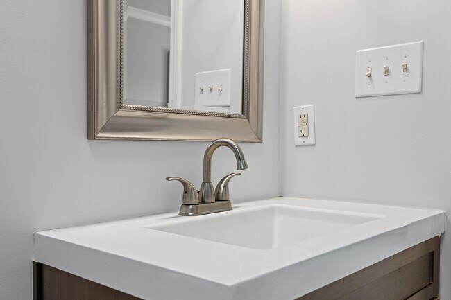 Building Photo - 113 Stroupe Rd