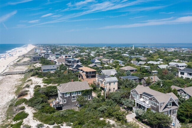 Building Photo - 1005 Surf View Walk