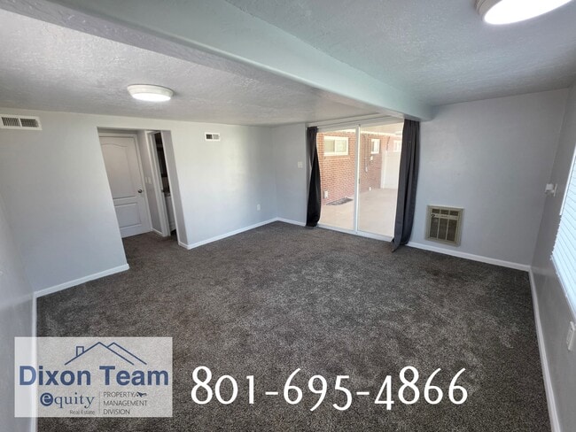 Building Photo - 44 E 150 N