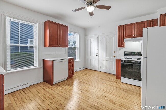 Building Photo - 10 Huntington Ave