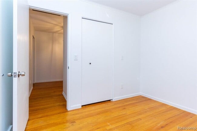 Building Photo - 7580 Thornwood St