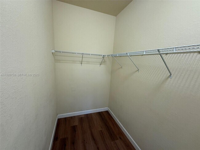 Building Photo - 9516 SW 167th Ave