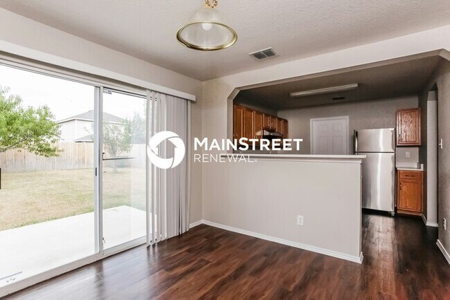 Building Photo - 3 Bedroom Pet-Friendly Home in San Antonio, TX with Main Street Renewal