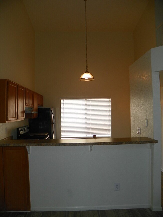 Building Photo - 1 bedroom with loft - or 2nd bedroom - w/d...