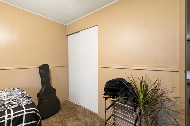 Building Photo - 18010 Ponderosa Ln