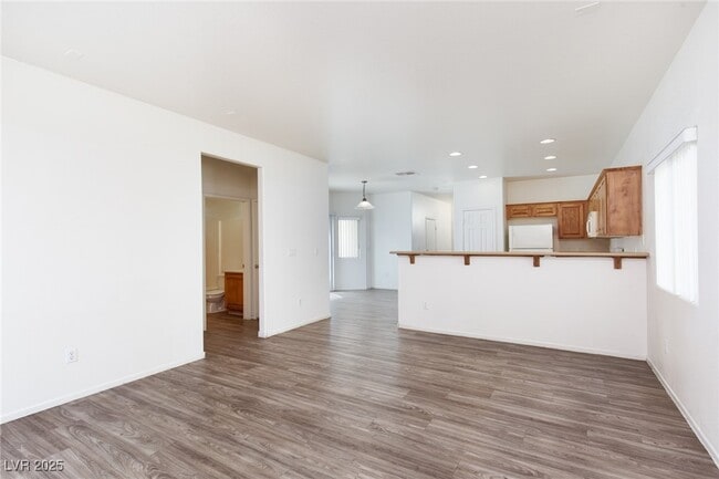 Building Photo - 3636 E Carisbrook Dr