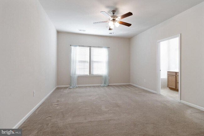 Building Photo - 7672 Timbercross Ln