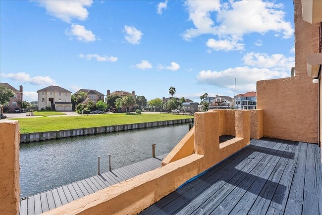 Building Photo - 17 Antilles Ln