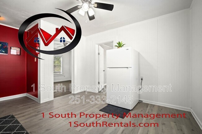 Building Photo - 660 Summerville St