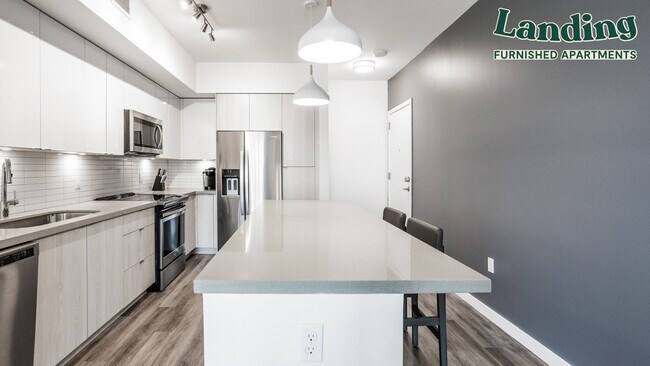 Building Photo - 1919 SE 10th Ave