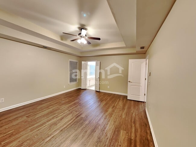 Building Photo - 3178 Vickery Dr NE