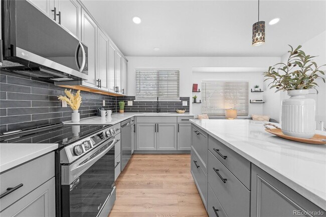 Building Photo - 4865 Apollo Bay Dr