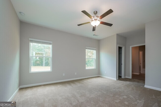 Building Photo - 75 Katelen Ct