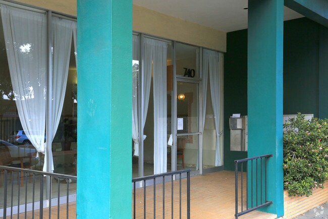 Building Photo - 740 Monterey Blvd