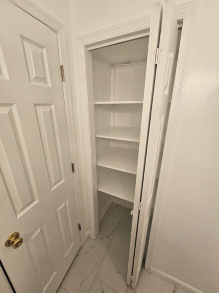 Building Photo - 7724 Normandy Rd