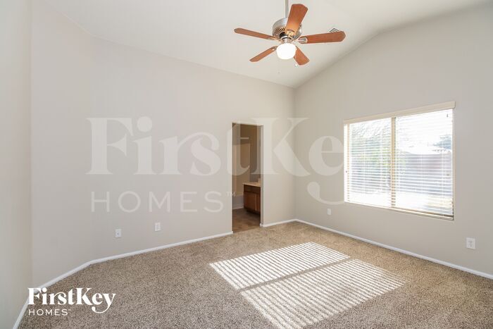 Building Photo - 4151 E Mica Rd