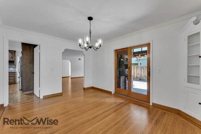 Building Photo - 1534 Whipple Ave