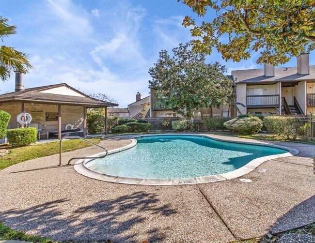 Building Photo - 1500 Bay Area Blvd