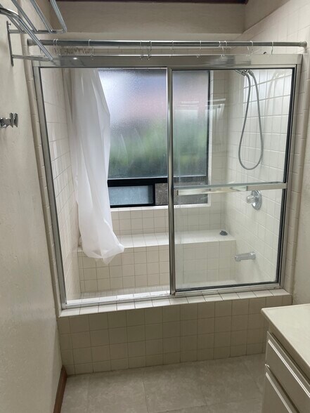 Building Photo - 7537 Jerez Ct