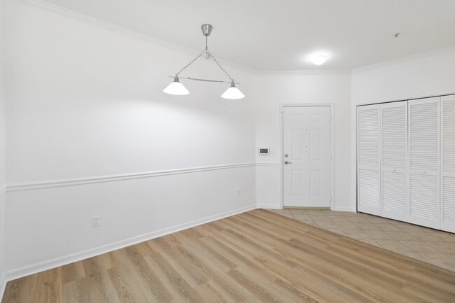 Building Photo - 3599 Conroy Rd