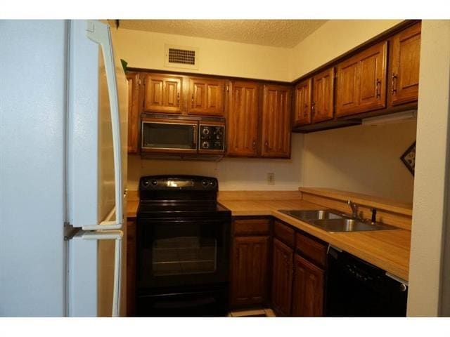 Building Photo - 333 Melrose Dr