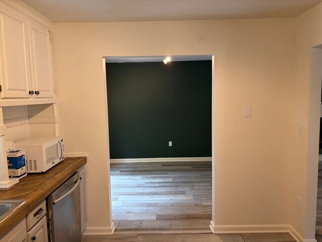 Building Photo - Single Family Home on Quite Cul-De Sac Now Available in Upland Square