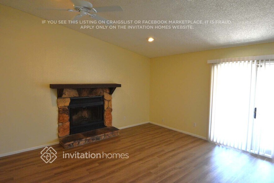 Building Photo - 3538 E Anderson Dr