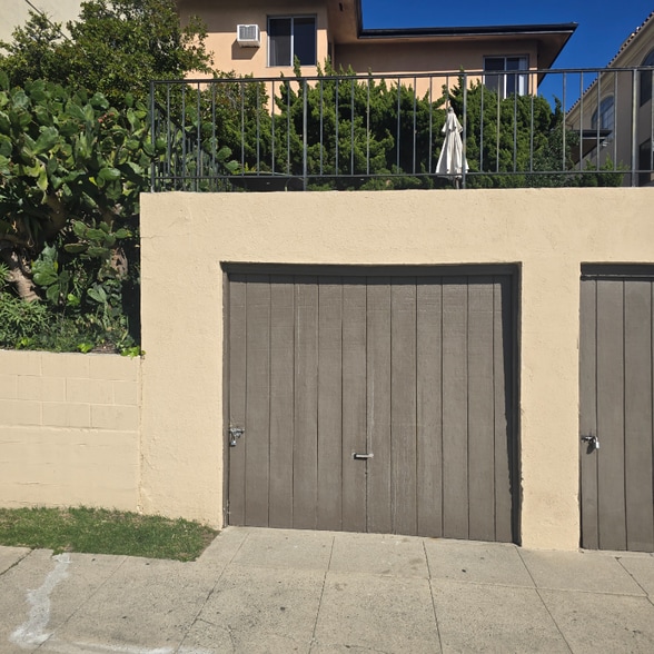 Building Photo - 1424 Colby Ave