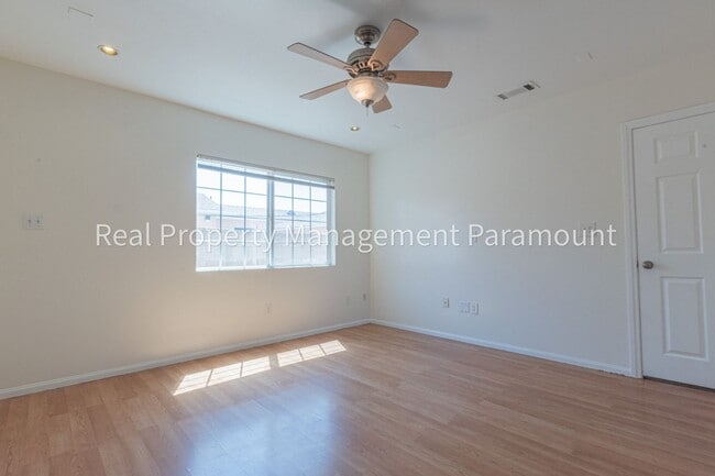 Building Photo - 3248 W 111th St