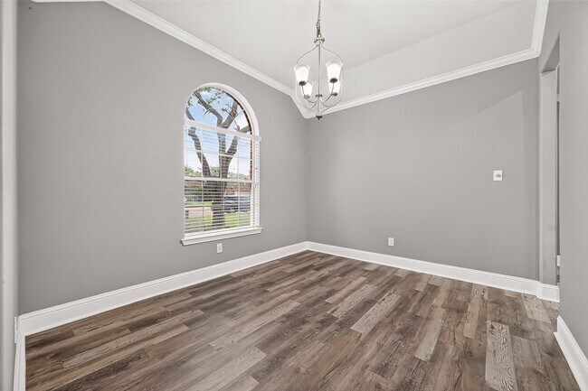 Building Photo - 14531 Chestnut Falls Dr