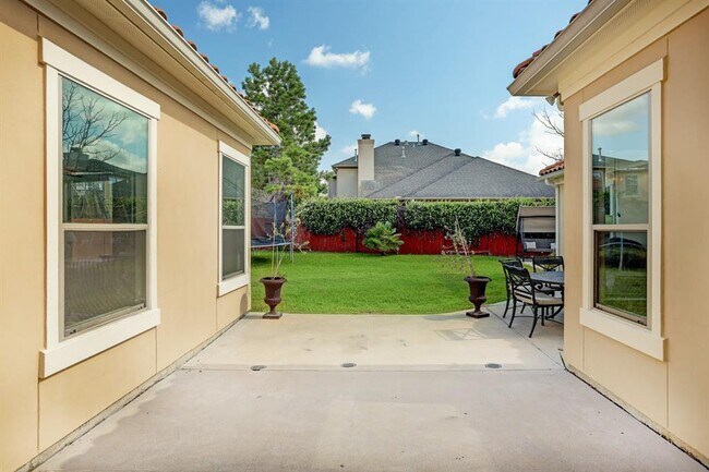 Building Photo - 14322 Belle River Ln