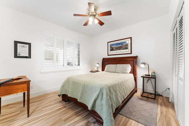 Building Photo - 403 Sea Oats Dr