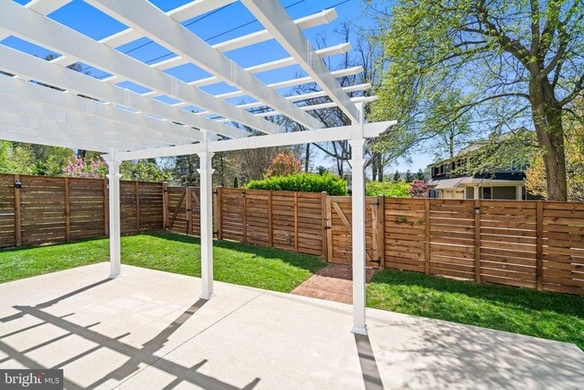 Building Photo - 6202 Massachusetts Ave