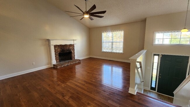 Building Photo - 56 Trillium Trail NE