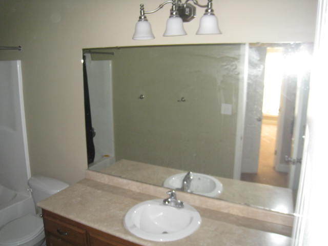 Building Photo - Great room with wood floors, Awesome maste...