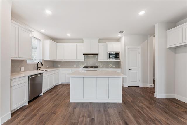 Building Photo - 6213 Tahoe Dr