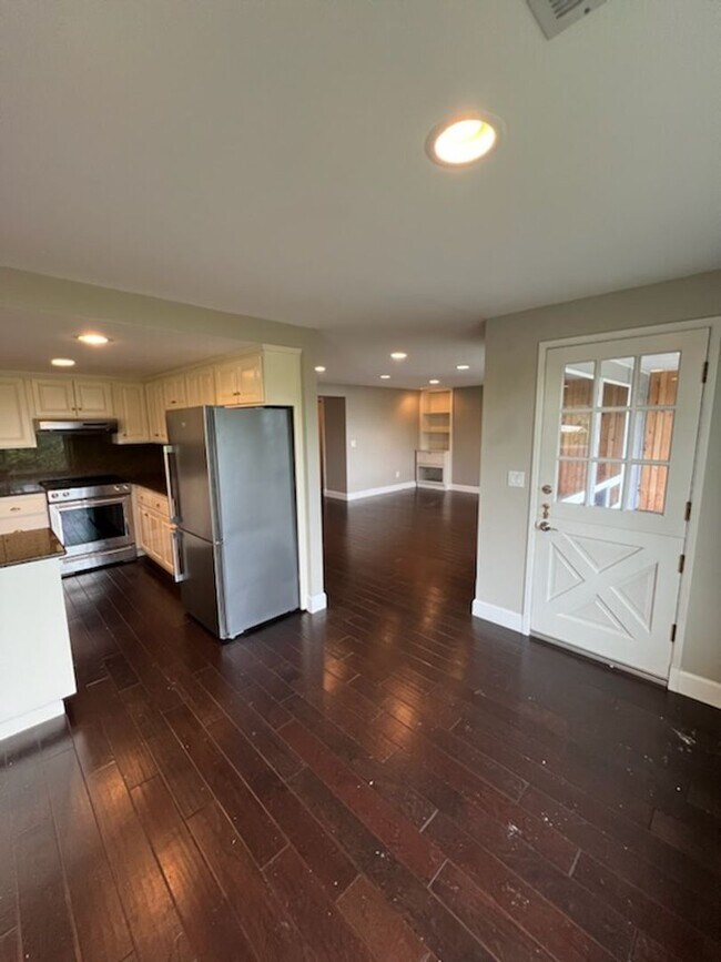 Building Photo - 1302-1304 38th Ave Ct NW